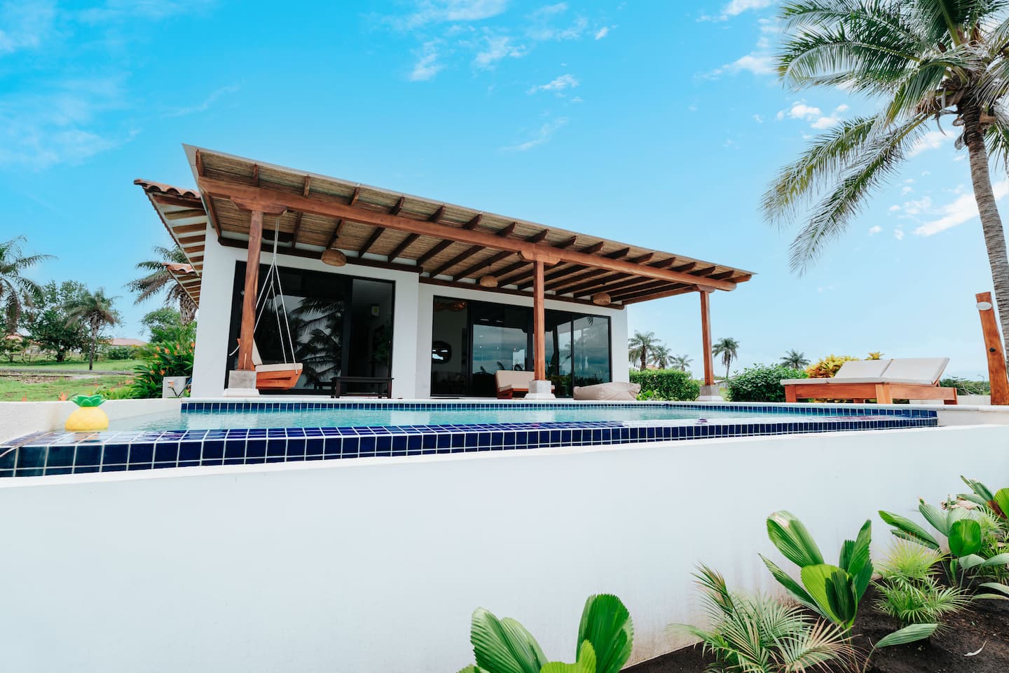Dolce Vita beachfront villa and its private pool